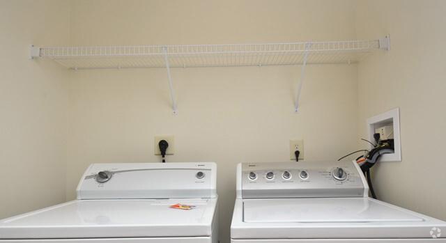 More Photos Of 1220 N King St, Hampton Apartments For Lease