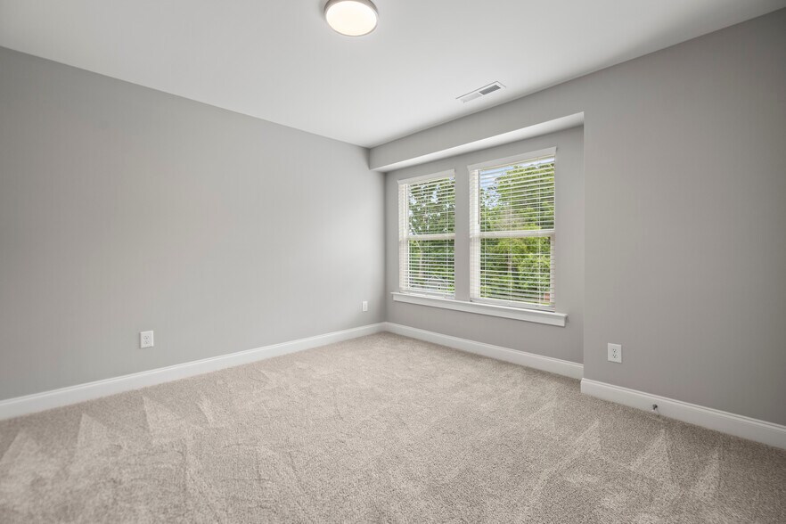 More Photos Of 501 Mill St, Lowell Apartments For Sale