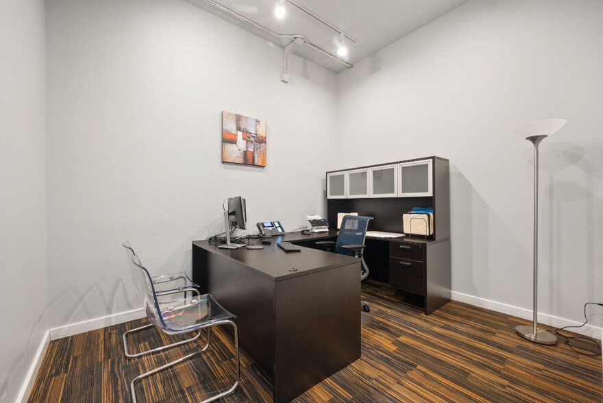 More Photos Of 2853 N Pulaski Rd, Chicago Storefront Retail Office For Sale