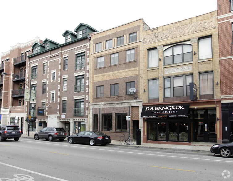 More Photos Of 3347 N Clark St, Chicago Storefront Retail Residential For Sale