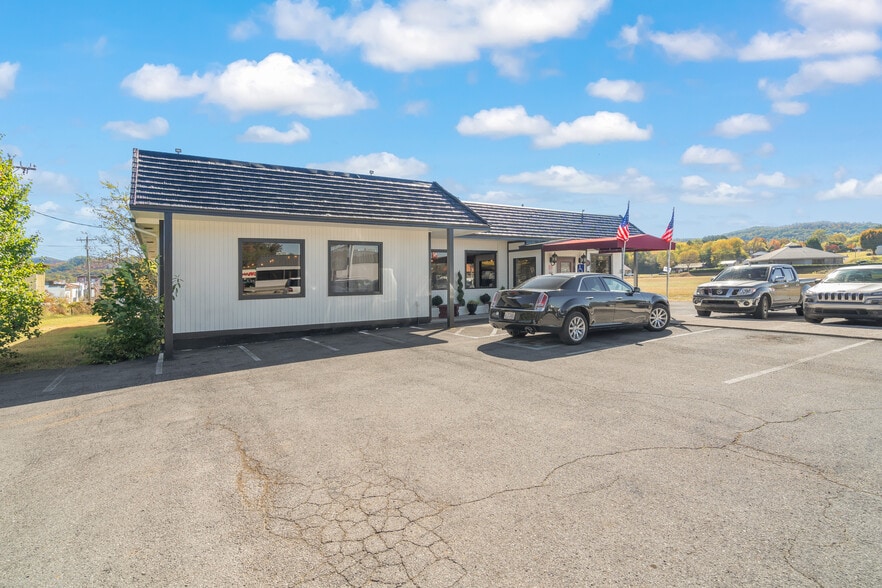 More Photos Of 128 Bank St, Tellico Plains Restaurant For Sale