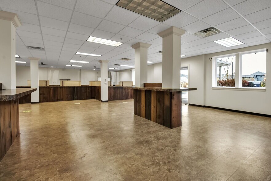 More Photos Of 2-85 Bristol Ln, Ellicottville General Retail For Sale