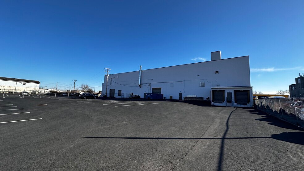 More Photos Of 1727-1801 Union Blvd, Allentown Warehouse For Lease
