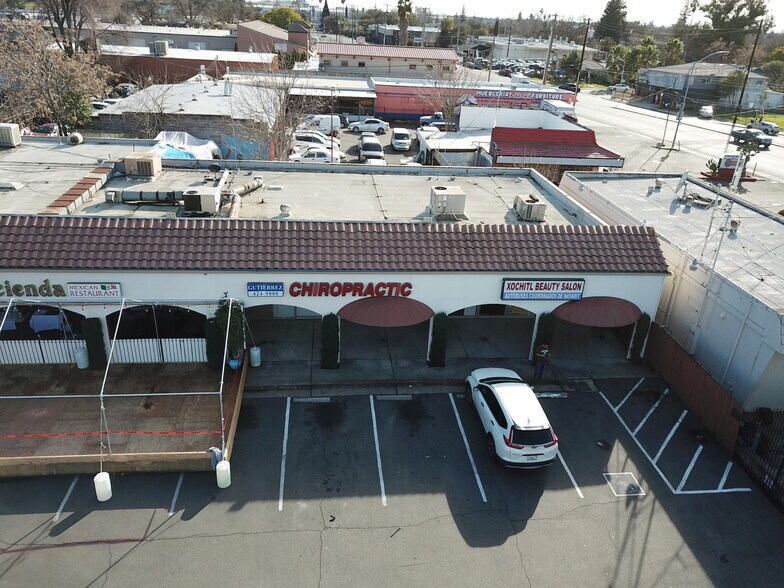 More Photos Of 3330-3390 Fruitridge Rd, Sacramento Restaurant For Sale