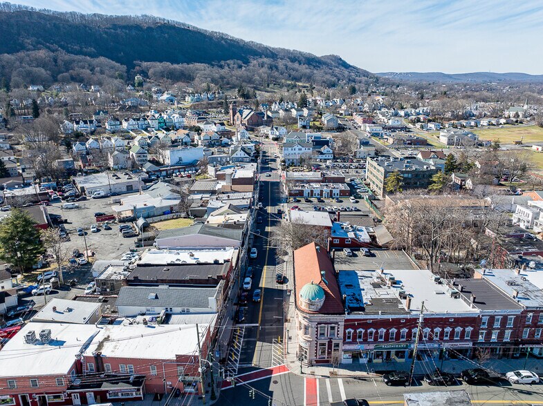 More Photos Of 7 New Main St, Haverstraw Storefront For Sale