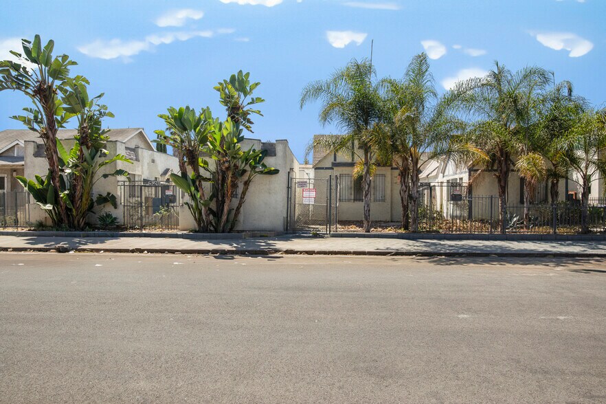 More Photos Of 526-534 W 47th St, Los Angeles Apartments For Sale