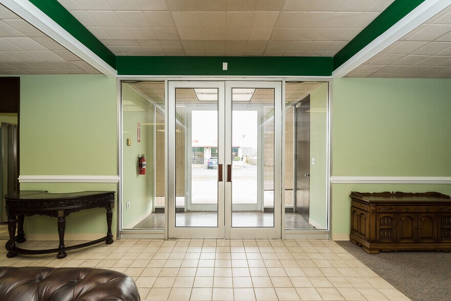 More Photos Of 212 S Main St, Graham General Retail For Sale