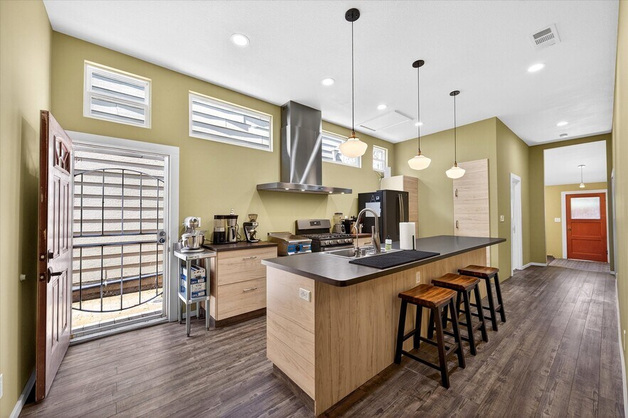 More Photos Of 43 Main St, Isleton Storefront For Sale