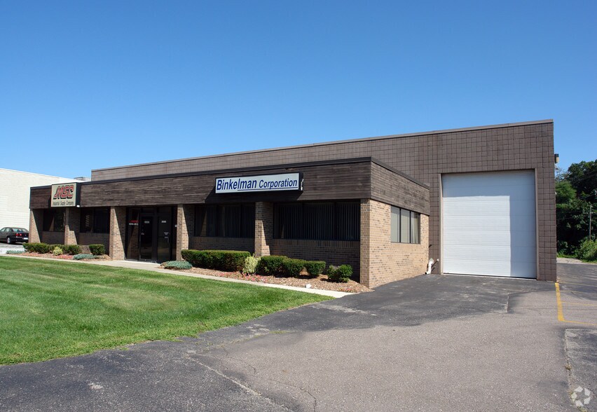 More Photos Of 36080-36082 Industrial Rd, Livonia Warehouse For Sale