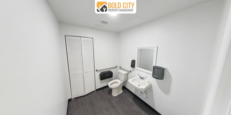 More Photos Of 1406 Kingsley Ave, Orange Park Medical For Lease