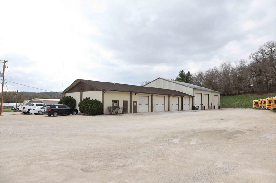 Primary Photo Of 802 Pole Line Rd, Decorah Industrial For Lease