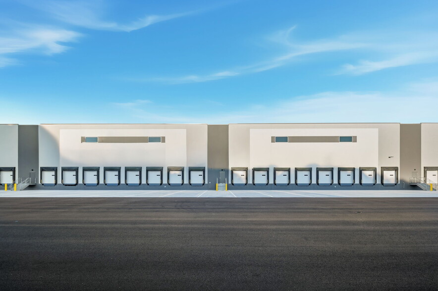 More Photos Of 23 Cape Rd, Mendon Distribution For Lease