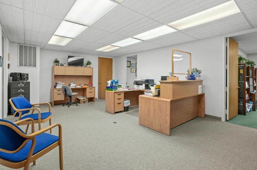 More Photos Of 41670 Courthouse Dr, Leonardtown Office For Lease