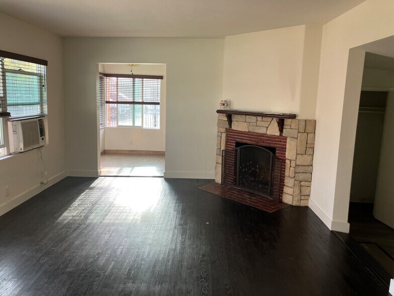 More Photos Of 271 W Ash Ave, Burbank Apartments For Sale