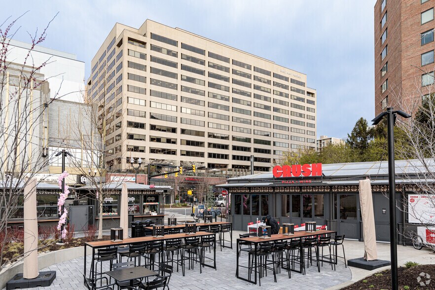 More Photos Of 1550 Crystal Dr, Arlington Office For Lease