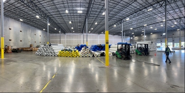 More Photos Of 3501 Burris Rd, Davie Distribution For Lease