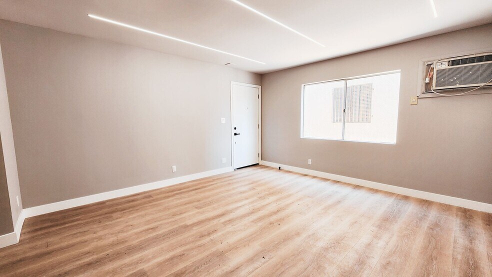 More Photos Of 5150 Ithaca Ave, Los Angeles Multifamily For Sale