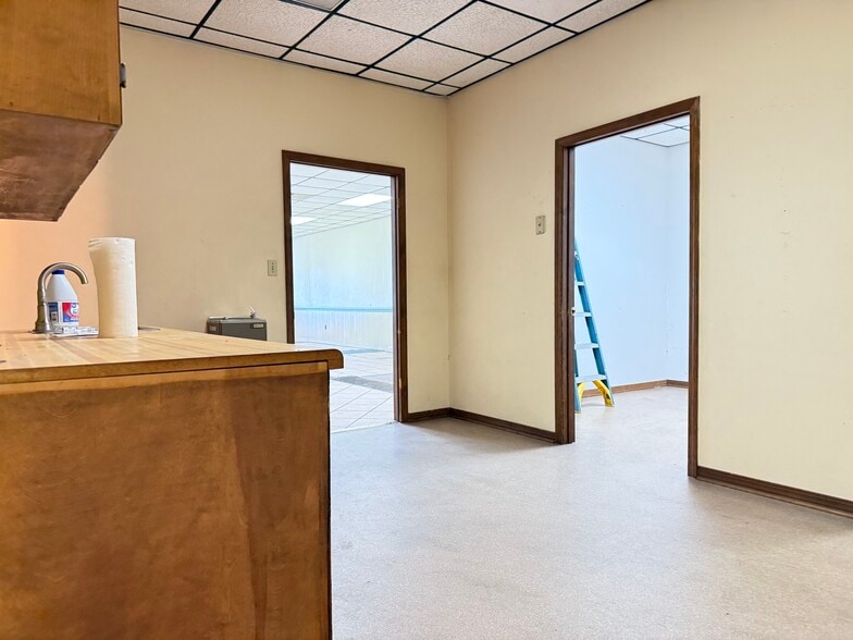 More Photos Of 803 Beverly Pky, Pensacola Parking Lot For Sale