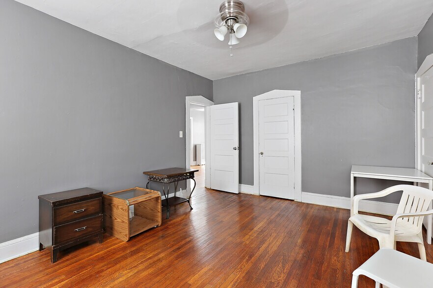 More Photos Of 2519 Liberty Heights Ave, Baltimore Apartments For Sale