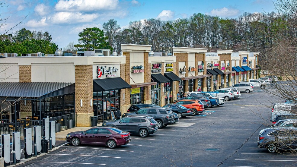 More Photos Of 3885 Mundy Mill Rd, Oakwood Freestanding For Sale