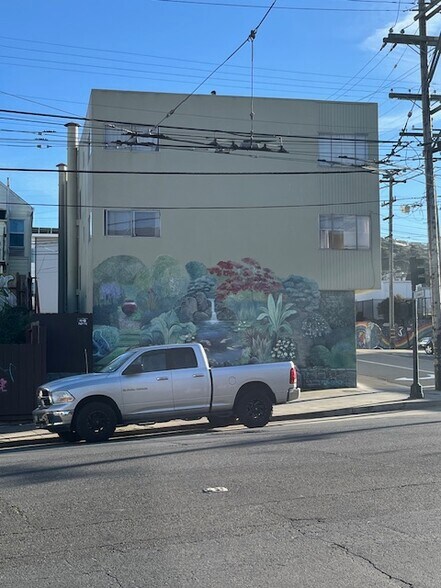 More Photos Of 1-5 Lowell St, San Francisco Apartments For Sale