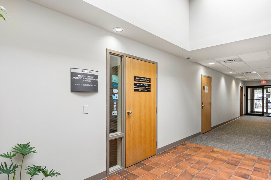 More Photos Of 85 Church St, Middletown Medical For Sale