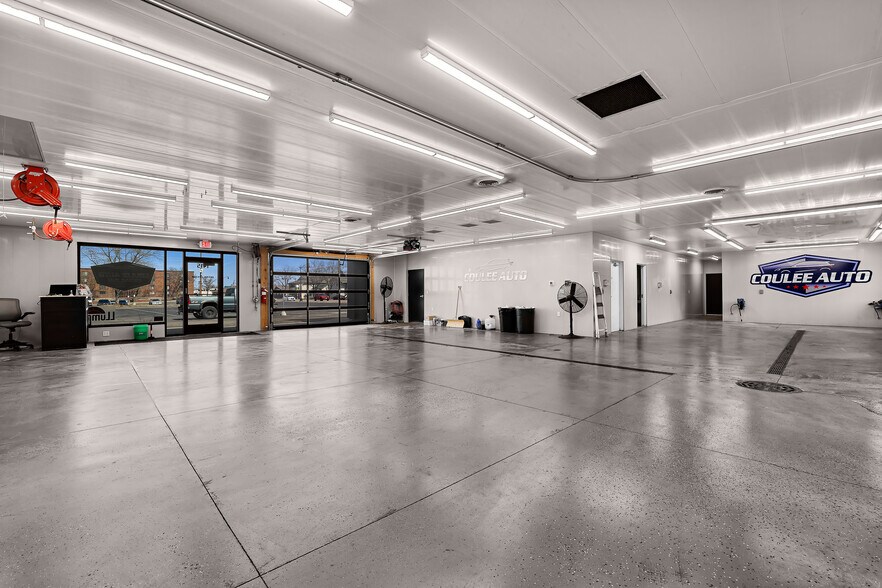 More Photos Of 1411 Rose St, La Crosse Restaurant For Sale