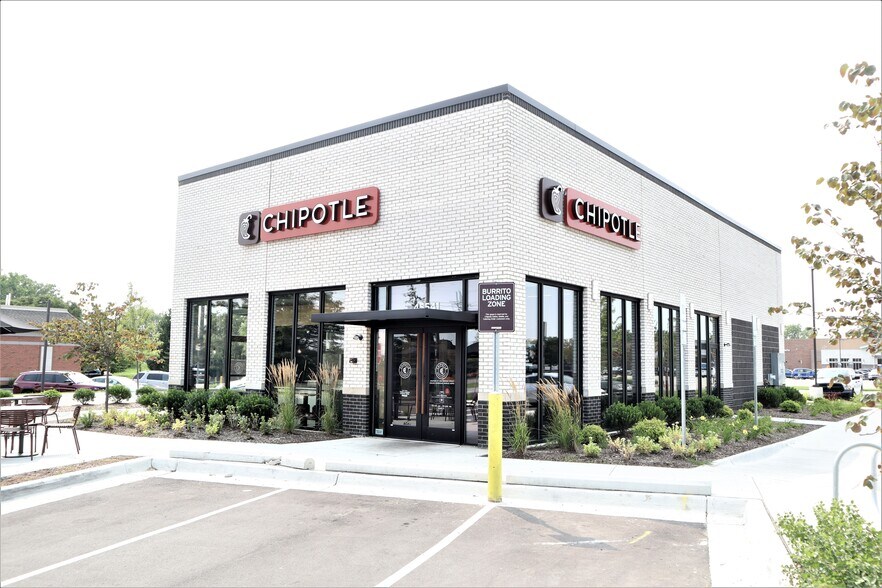 More Photos Of 45541 Michigan Ave, Canton Fast Food For Sale