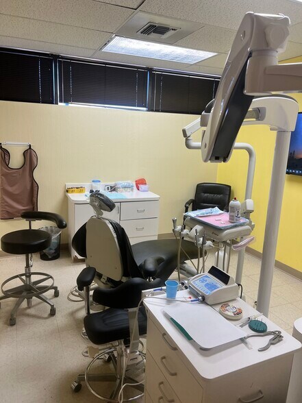 More Photos Of 9398 Viscount Blvd, El Paso Medical For Sale