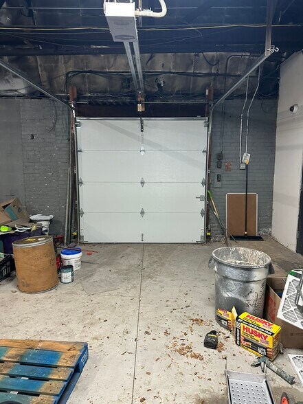 More Photos Of 7729 S State St, Chicago Warehouse For Lease