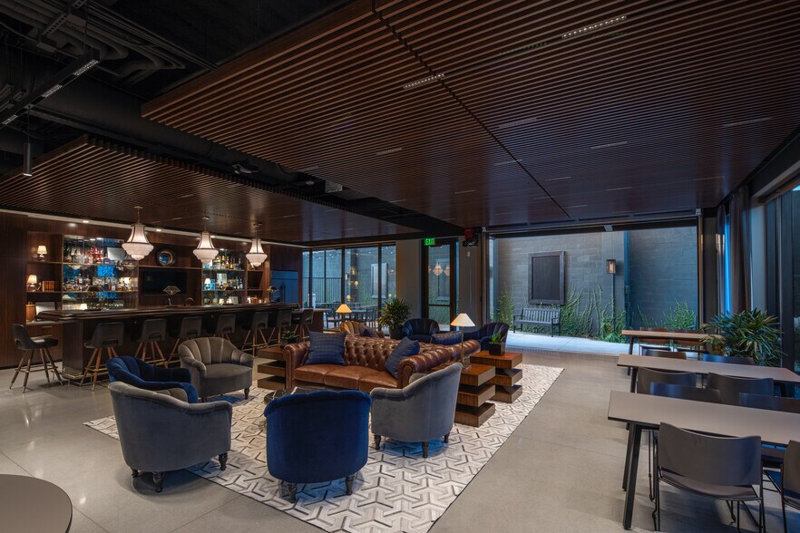 More Photos Of 190 TC Jester Blvd, Houston Office For Lease