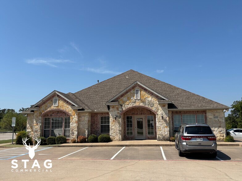 Primary Photo Of 1212 Bent Oaks Ct, Denton Office For Sale