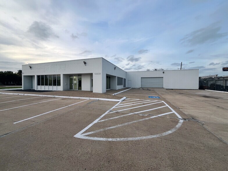 More Photos Of 16210 Clay Rd, Houston General Retail For Sale