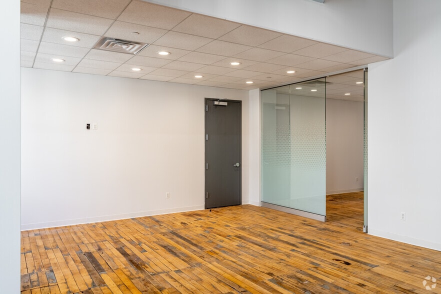 More Photos Of 220 36th St, Brooklyn Loft Creative Space For Lease