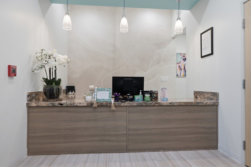 More Photos Of 5864 S Durango Dr, Las Vegas Medical For Sale