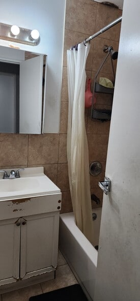 More Photos Of 6 Alliotts Pl, Palisades Park Apartments For Sale