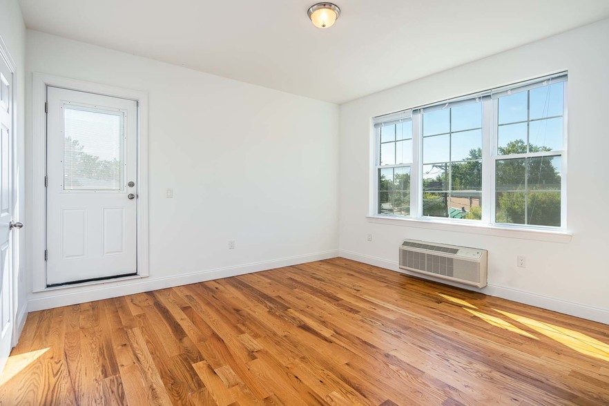 More Photos Of 1609-1611 Springfield Ave, Maplewood Apartments For Lease