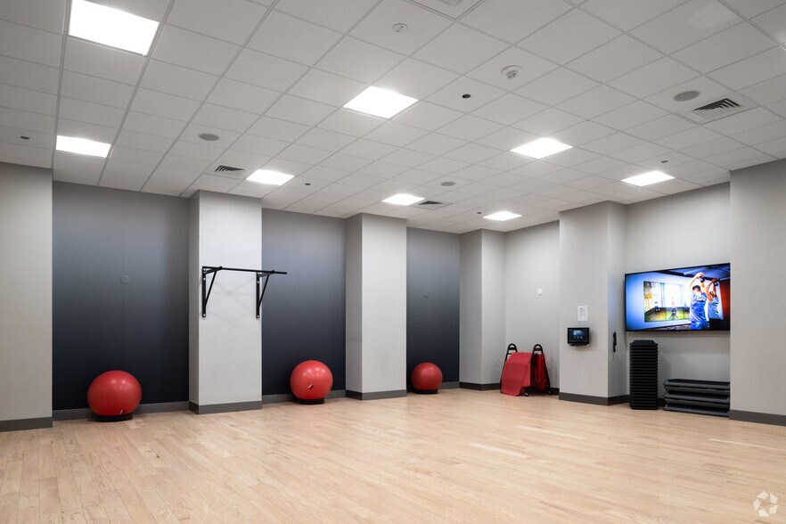 More Photos Of 1700 Lincoln St, Denver Office For Lease