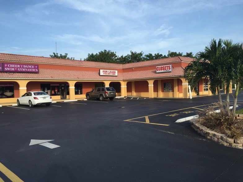 More Photos Of 2301-2331 NW Federal Hwy, Stuart Storefront Retail Office For Sale