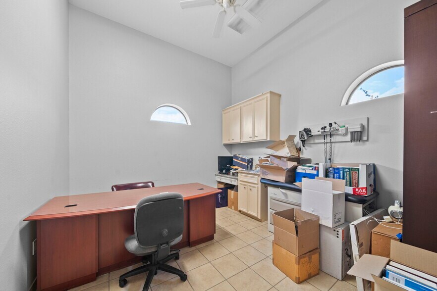 More Photos Of 26 Professional Park Dr, Webster Office For Sale