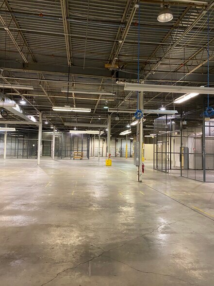 More Photos Of 100 Colin Dr, Holbrook Distribution For Sale