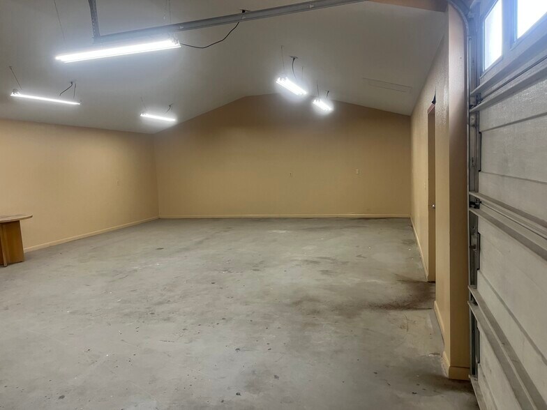 More Photos Of 2555 Weston Rd, Colorado Springs Service For Lease