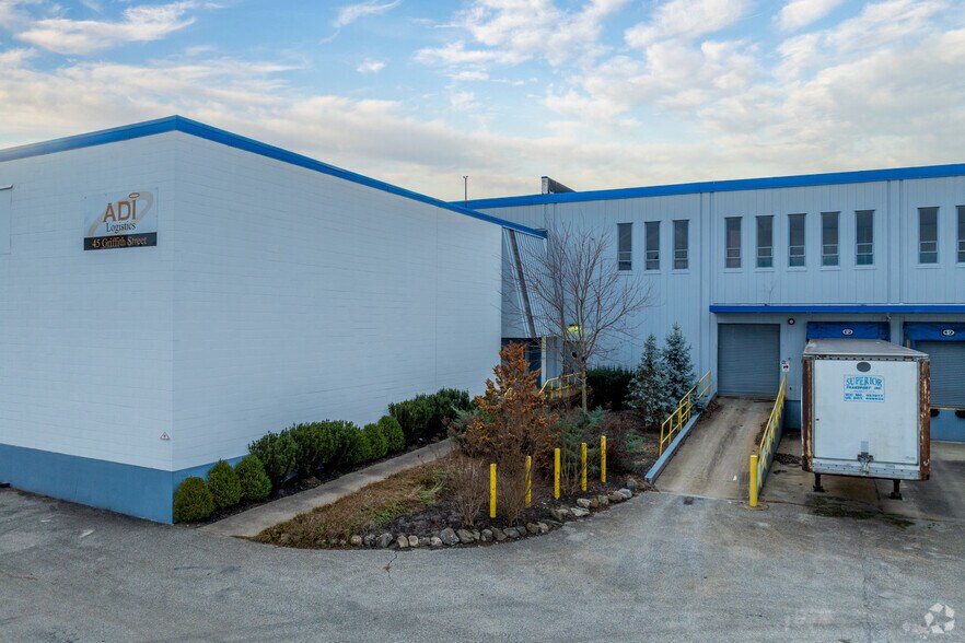 More Photos Of 45 Griffith St, Salem Warehouse For Lease