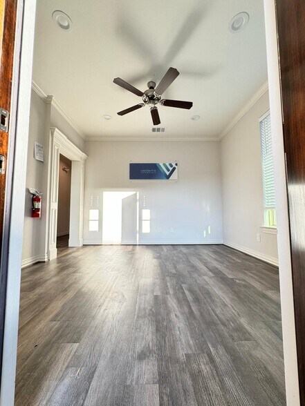 More Photos Of 8751 Collin McKinney Pky, McKinney Office Residential For Lease