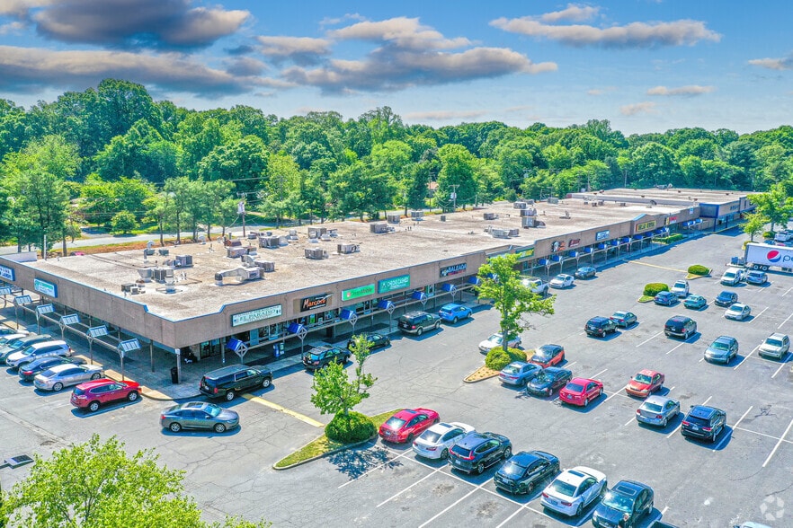 More Photos Of 6105-6241 South Blvd, Charlotte Storefront For Lease