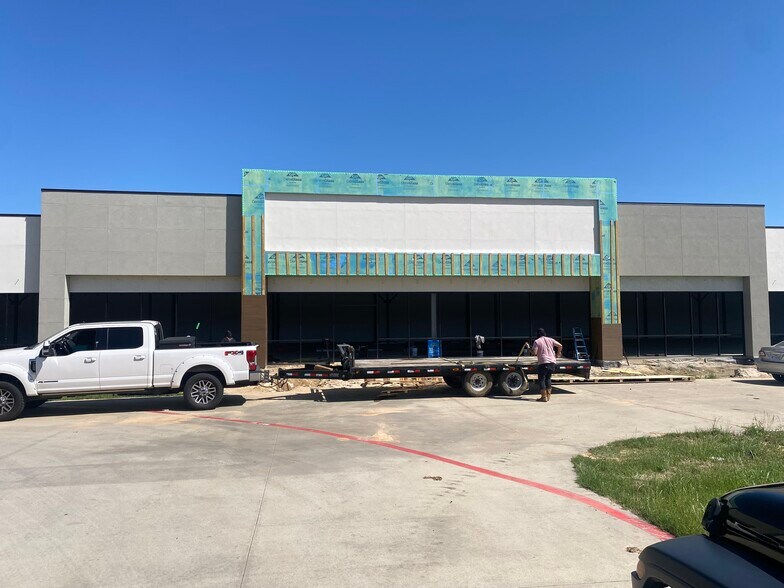 More Photos Of 6820 Farm to Market 2920 Rd, Spring Storefront For Lease