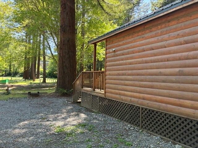 More Photos Of 4112 Redwood Dr, Redway Hotel For Sale