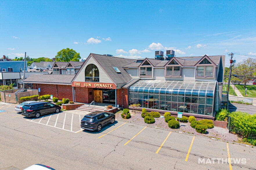 More Photos Of 23-29 S Park Ave, Plymouth Storefront Retail Office For Sale