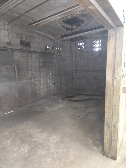 More Photos Of 296 5th Ave, Upland Freestanding For Sale