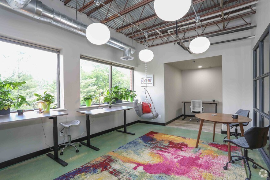 More Photos Of 880 Harrison St SE, Leesburg Coworking Space